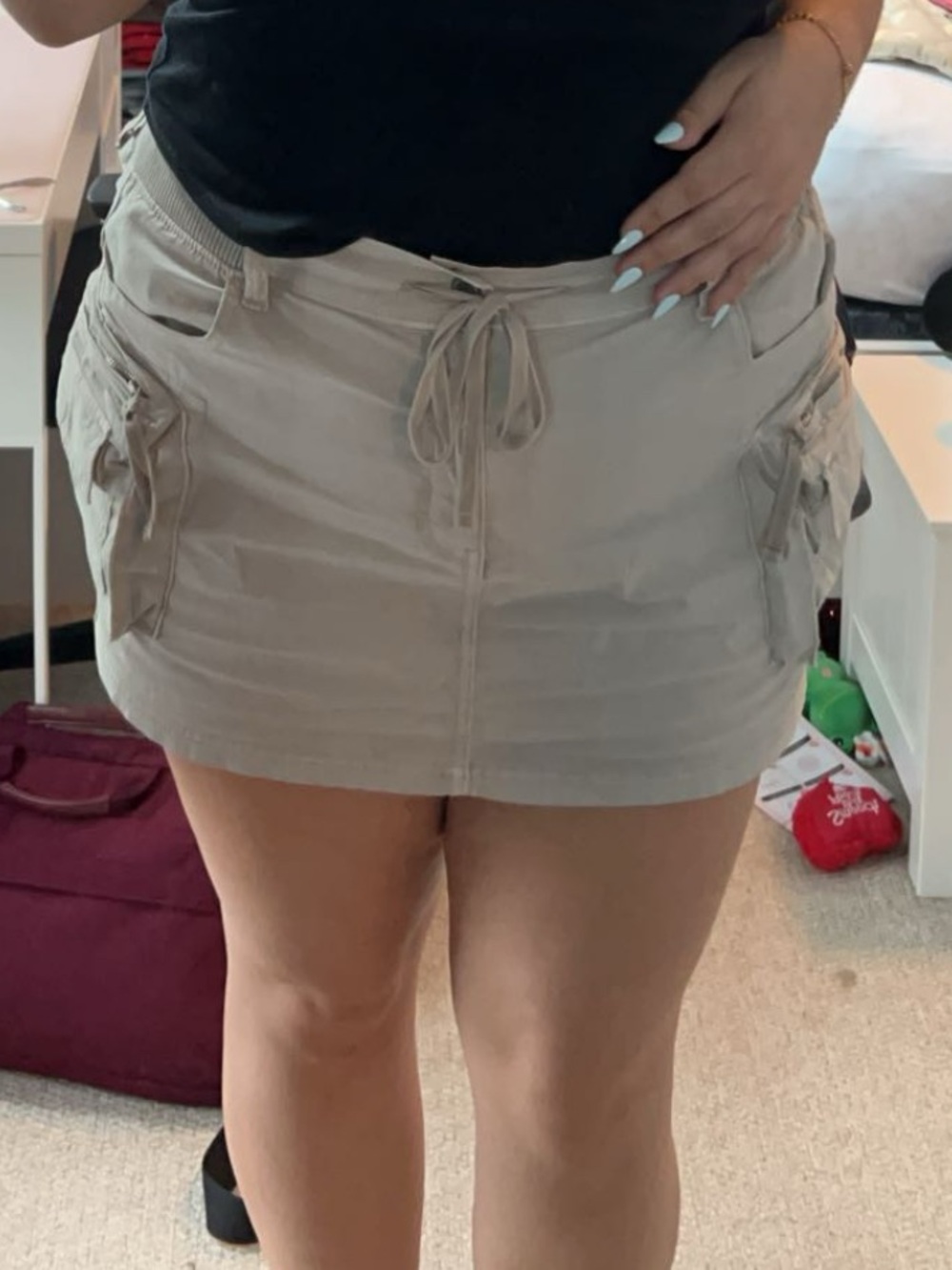American eagle cargo skirt